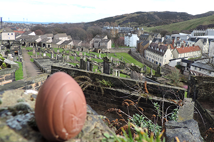 Jester the Egg looking at Holyrood Palace 