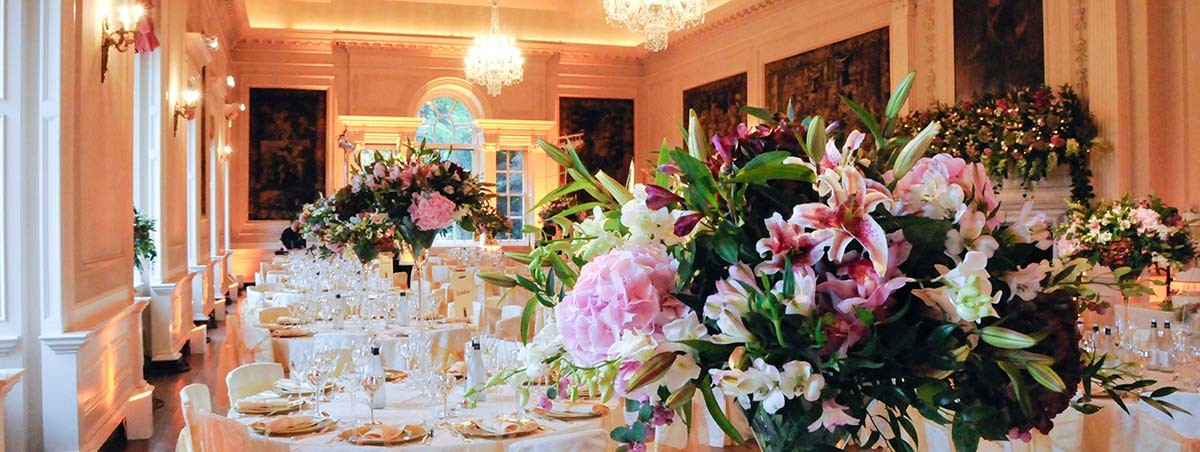 Hopetoun House is a beautiful exclusive use wedding and events venue on the outskirts of Edinburgh 