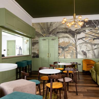 edinburgh zoo cafe tables and bar