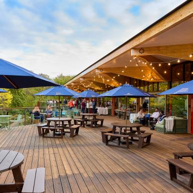 Garden View Deck & Bar Outdoor Terrace