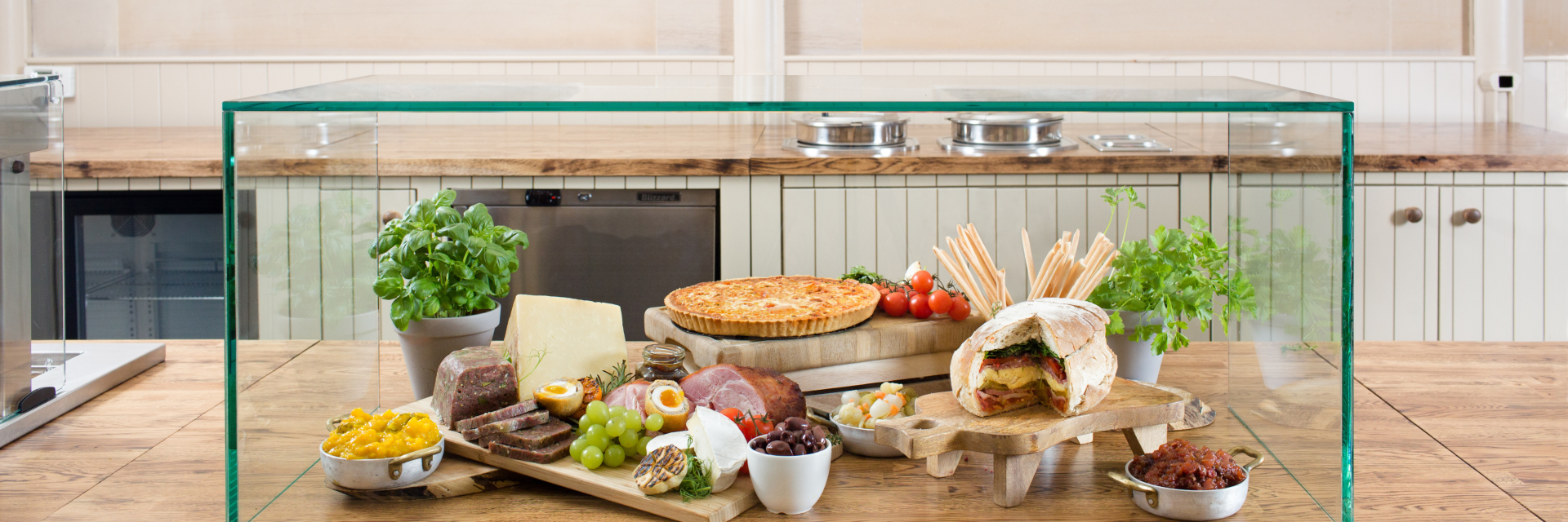 Savoury stand