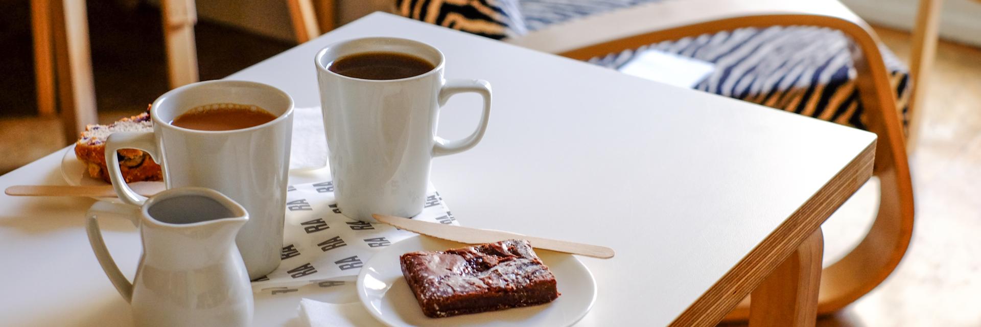 coffee and cake on toable