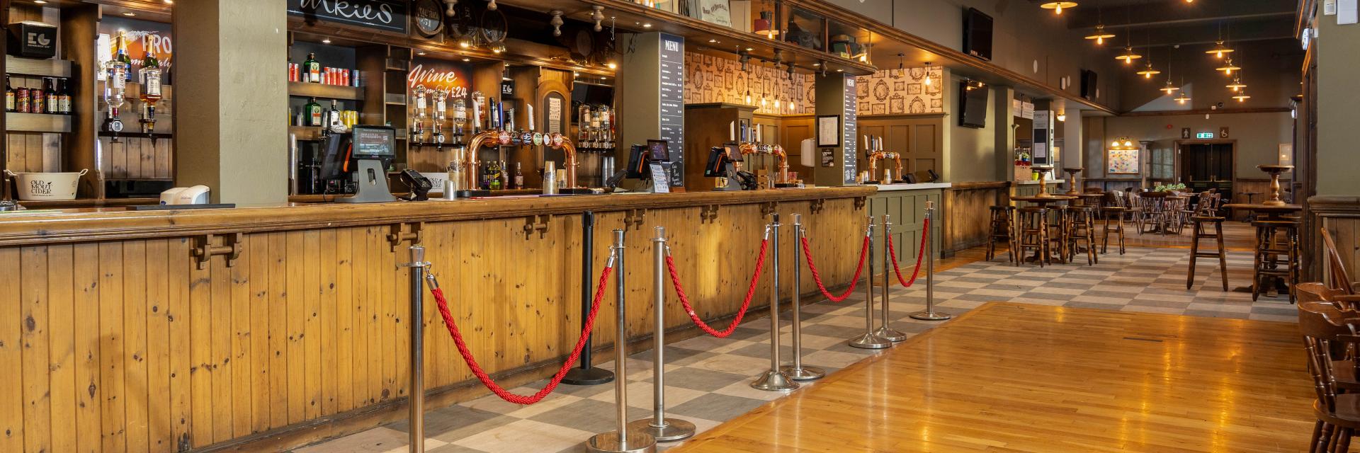 Pinkes Bar